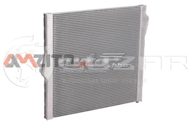 Radiador de esfriamento de motor Luzar LRC26193