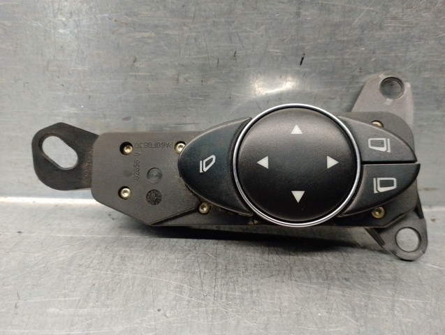 2118208510 Mercedes 