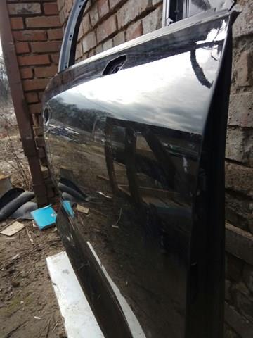 Porta dianteira direita 32228849 Volvo
