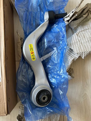 Braço oscilante inferior esquerdo de suspensão dianteira BMW 31108865623 preço, a partir de 228,60 USD