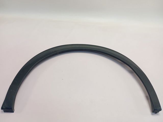 98257367XT Peugeot/Citroen Expansor esquerdo (placa sobreposta) de arco do pára-lama traseiro