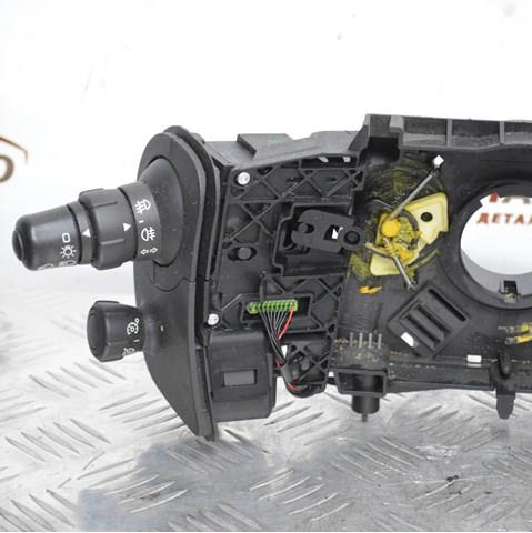 Comutador direito instalado na coluna da direção Renault (RVI) 8200127728 preço, a partir de 37,52 USD