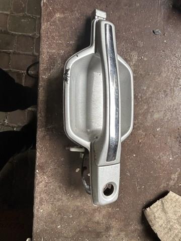 Maçaneta dianteira direita da porta externa Mitsubishi MR556248 preço, a partir de 32,73 USD