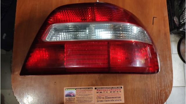 30621884 Volvo Lanterna traseira direita