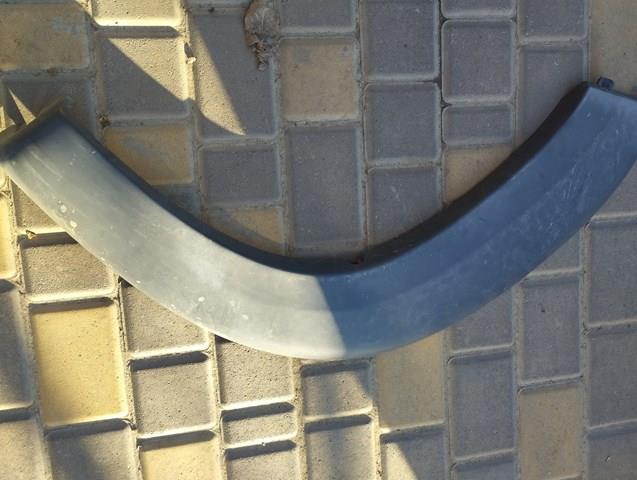 Expansor direito (placa sobreposta) de arco do pára-lama traseiro Fiat/Alfa/Lancia 1307239070 preço, a partir de 76,62 USD