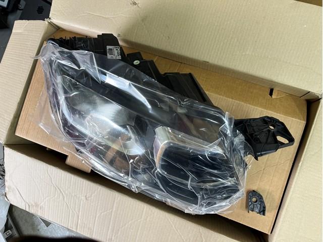 Compre 9816824780 Peugeot/Citroen Luz direita