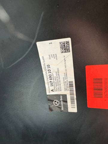 Compre 1676901010 Mercedes Guarda-barras direito dianteiro do pára-lama dianteiro