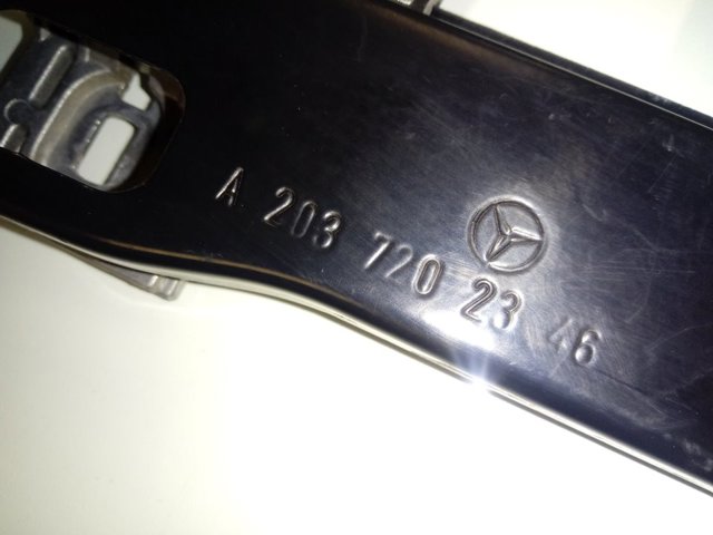  Mercedes A2037202346 preço, a partir de 76,75 USD