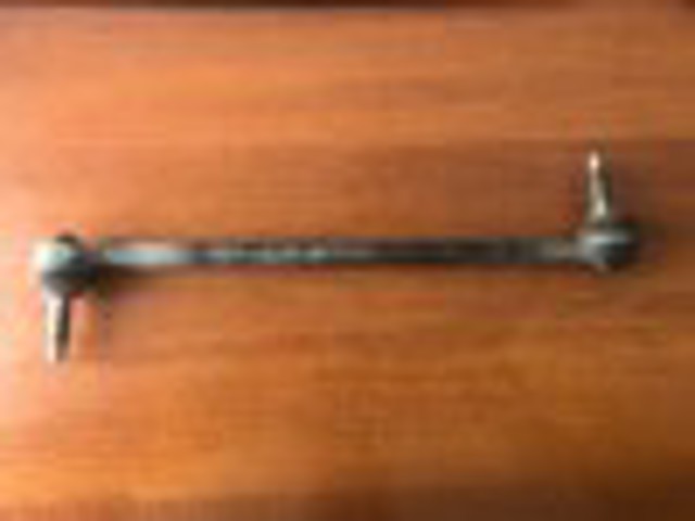 Montante de estabilizador dianteiro Mercedes A2433208500 preço, a partir de 26,55 USD