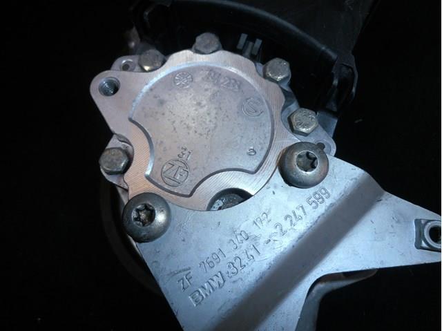 Polia da bomba de água 32422247046 BMW