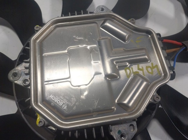 2421571 Ford Difusor do radiador de esfriamento, montado com motor e roda de aletas
