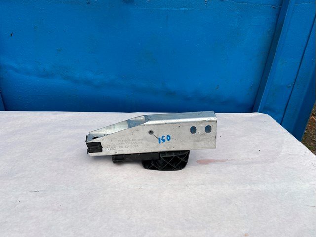 Compre 51118071605 BMW Consola externa esquerda do pára-choque dianteiro