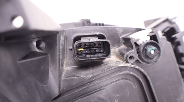 Luz esquerda Peugeot/Citroen 9677832480 preço, a partir de 839,51 USD