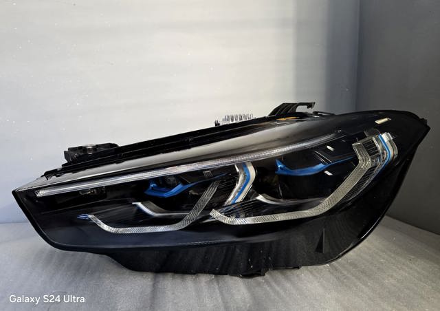 63118084891 BMW Luz esquerda