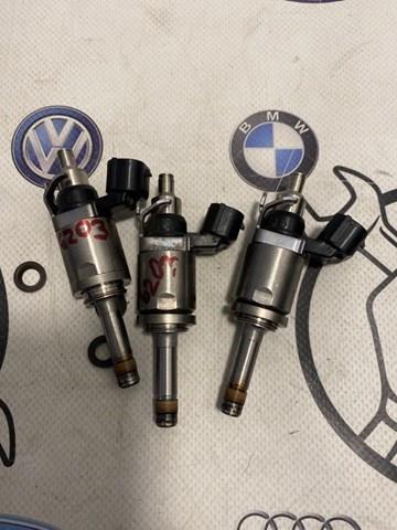 Compre PY0113250 Mazda Injetor de injeção de combustível