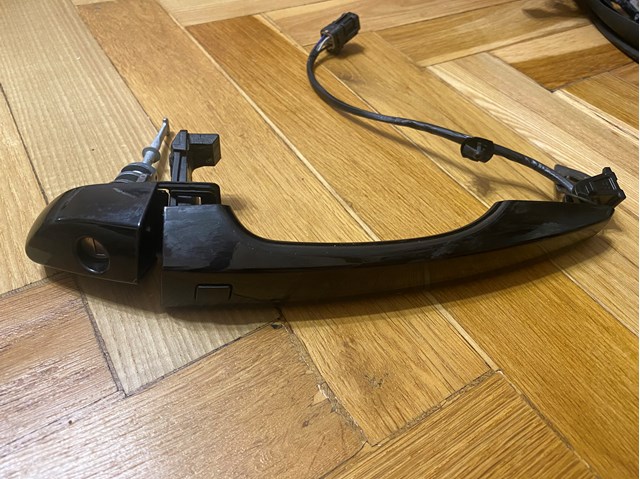 Compre 82651J9700 Hyundai/Kia Maçaneta dianteira esquerda externa da porta