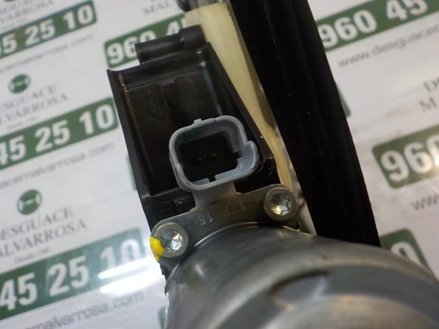 Mecanismo de acionamento de vidro da porta dianteira esquerda Peugeot/Citroen 9810287780