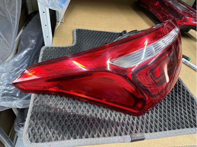 Compre 9817303780 Peugeot/Citroen Lanterna traseira esquerda