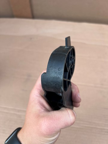  BMW 51137457052