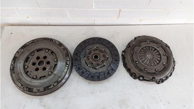9812748580 Peugeot/Citroen Volante de motor