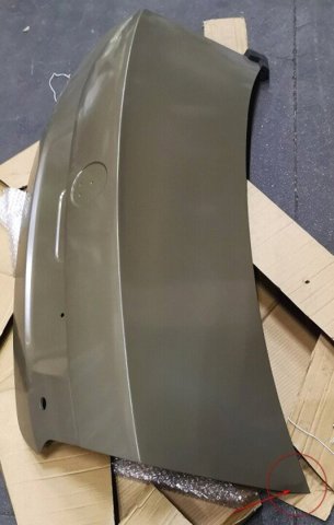30270001 AND Tampa de porta-malas