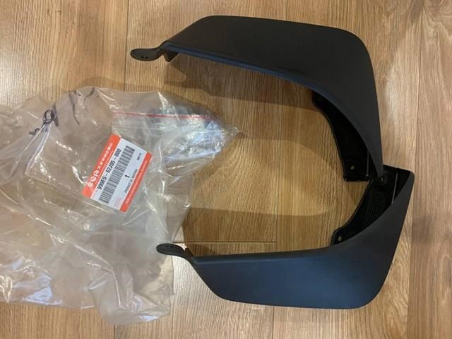 Protetores de lama traseiros, kit Suzuki Swift III RS