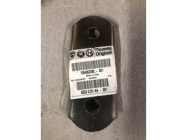 1384062080 Fiat/Alfa/Lancia Argola da suspensão de lâminas traseira