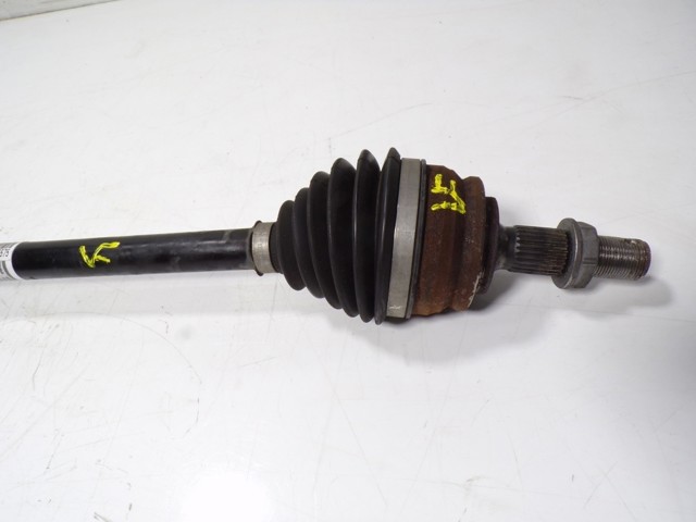 Semieixo (acionador) dianteiro direito 9824359680 Peugeot/Citroen