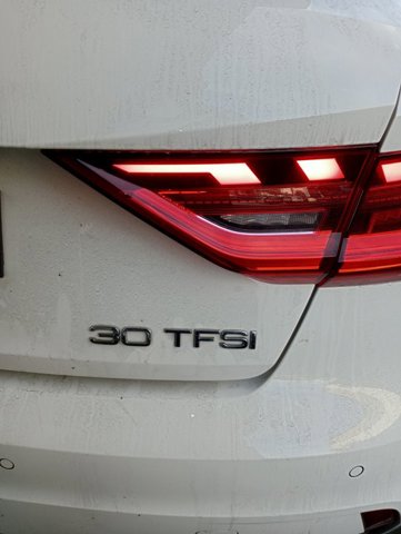 82A945094C VAG Lanterna traseira direita interna