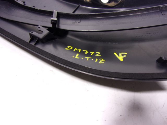 75606K2011 Toyota Expansor esquerdo (placa sobreposta) de arco do pára-lama traseiro