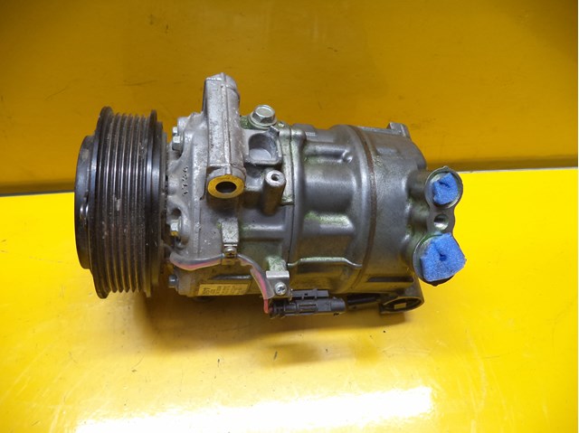 Compressor de aparelho de ar condicionado 39034464 General Motors