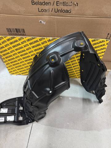 Guarda-barras direito do pára-lama dianteiro Mazda D10E56130B preço, a partir de 11,06 USD