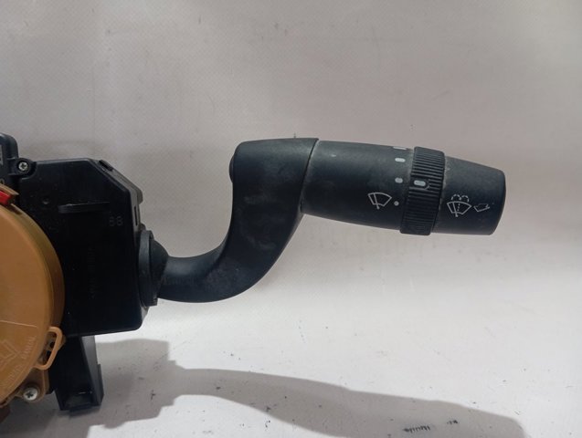 Comutador instalado na coluna da direção, montado Peugeot/Citroen 1649361980