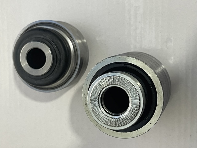50549123 Fiat/Alfa/Lancia Braço oscilante inferior esquerdo de suspensão traseira