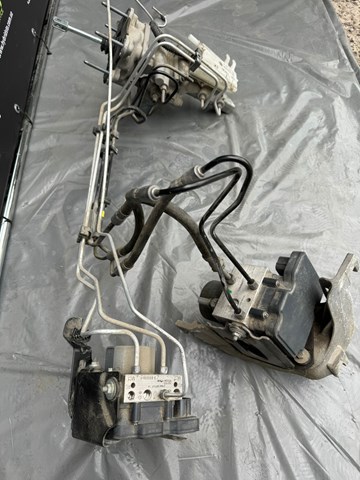 Unidade hidráulico de controlo ABS Renault (RVI) 476609473R preço, a partir de 155,20 USD