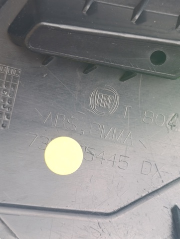 735498422 Fiat/Alfa/Lancia Placa sobreposta da porta dianteira direita