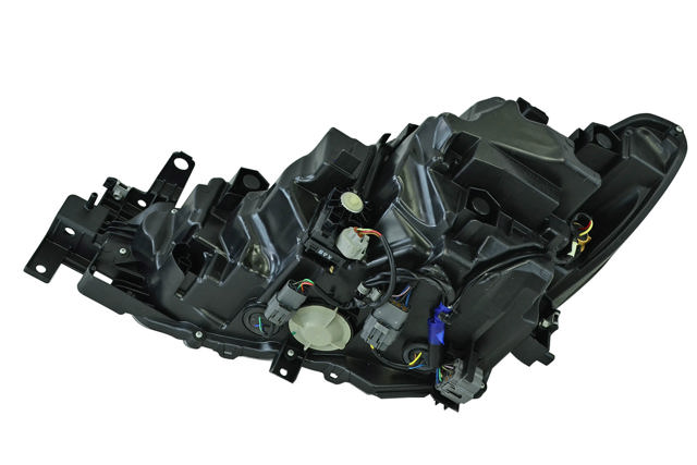 Luz direita Mazda GMG551031E