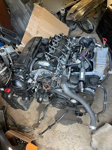 Compre 646811OM646 Mercedes Motor montado