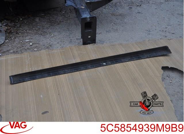 5C5854939M9B9 VAG Placa sobreposta da porta dianteira esquerda