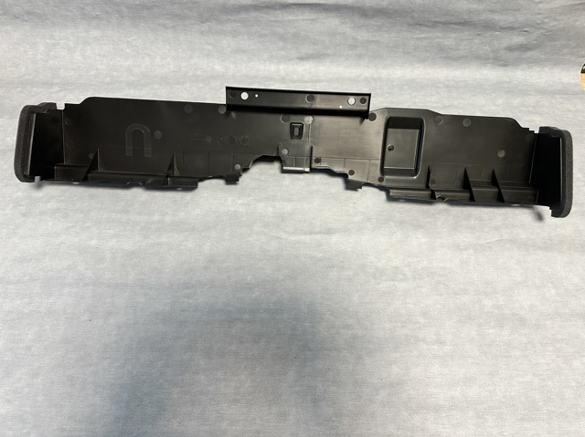 215785NA0A Nissan/Infiniti Conduto de ar/defletor do radiador, superior