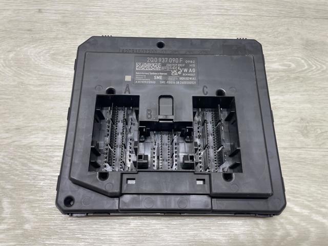Compre 2Q0937090F VAG Unidade de conforto