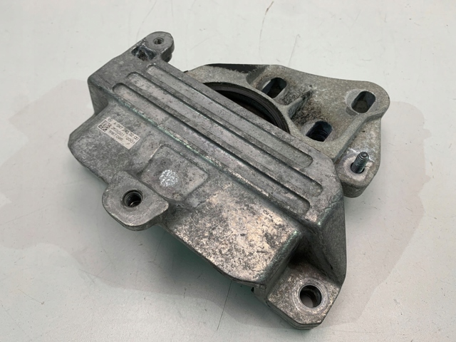 Coxim (suporte) esquerdo de motor A2472403200 Mercedes