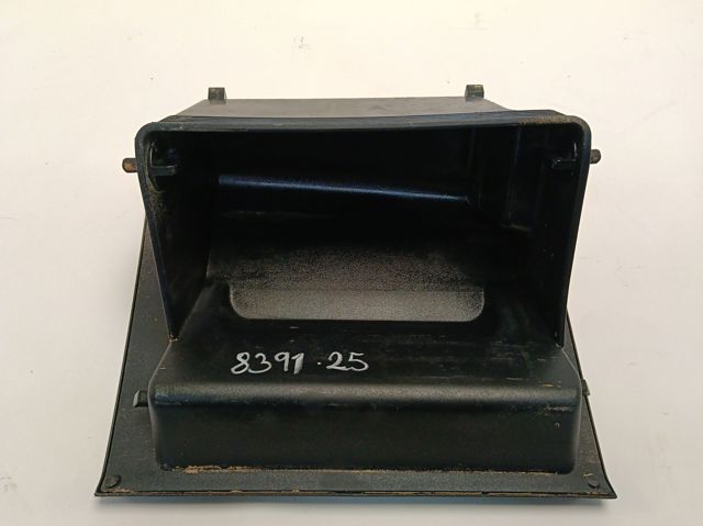  Caixa para porta-luvas (porta-luvas) Ford Puma SUV (J2K, CF7) (2019 - 2026) 
