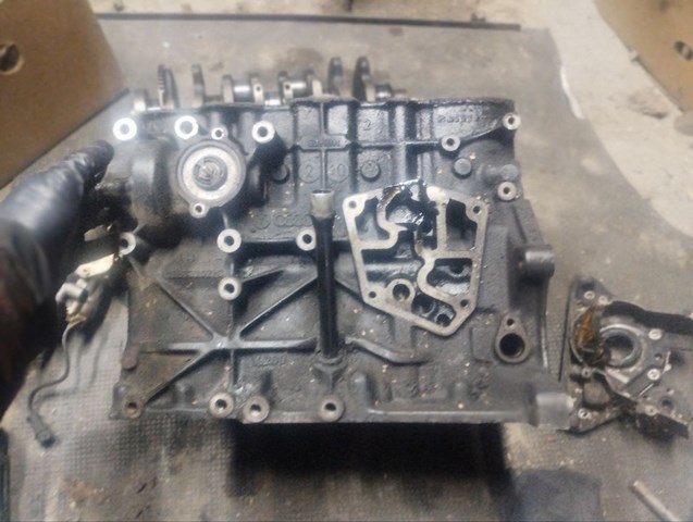 Bloco de cilindros de motor 038103021C VAG