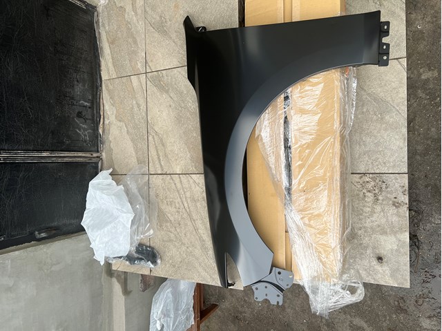 Pára-lama dianteiro esquerdo Mazda BDMT52210 preço, a partir de 123,17 USD