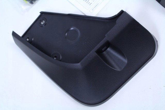 Compre 8201665625 Renault (RVI) Protetores de lama dianteiros, kit