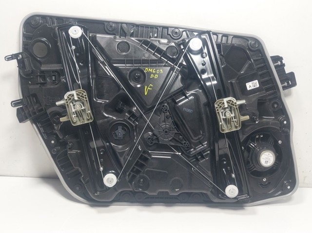 Mecanismo de acionamento de vidro da porta dianteira direita para Mercedes A  V177