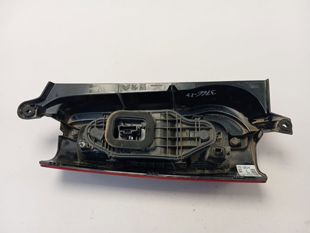 9820554880 Opel Lanterna traseira direita