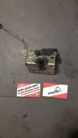 Fecho da porta dianteira esquerda 6001550269 Renault (RVI)
