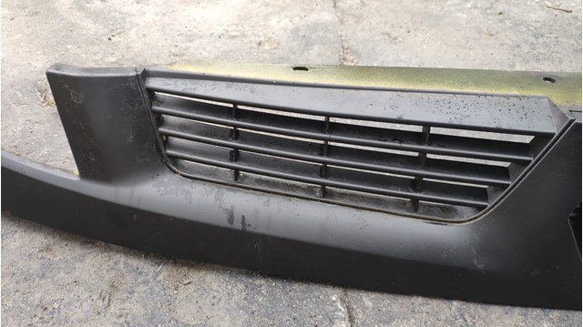Compre 8200150629 Renault (RVI) Grelha do radiador